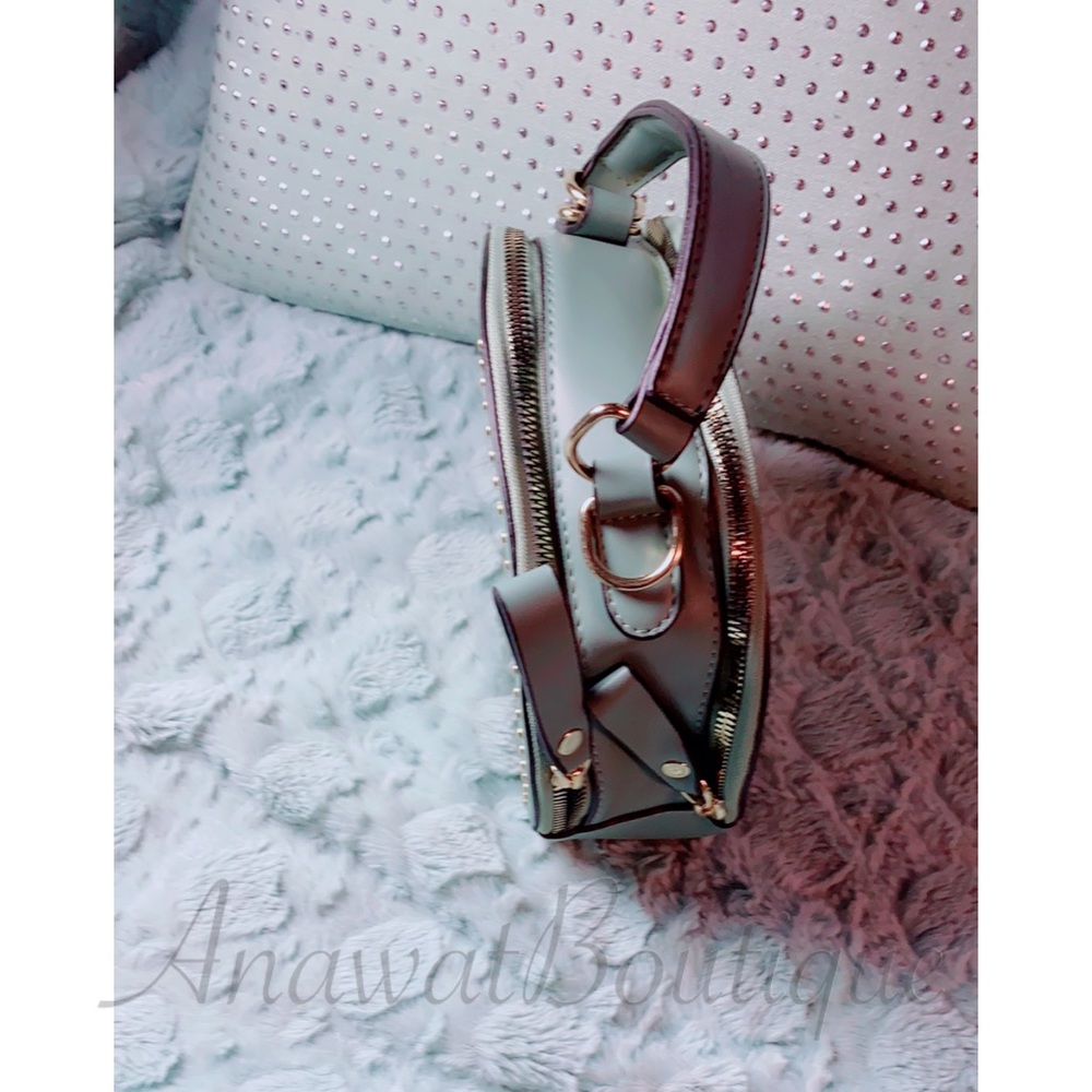Honey Crossbody Handbag - Picture 4 of 9